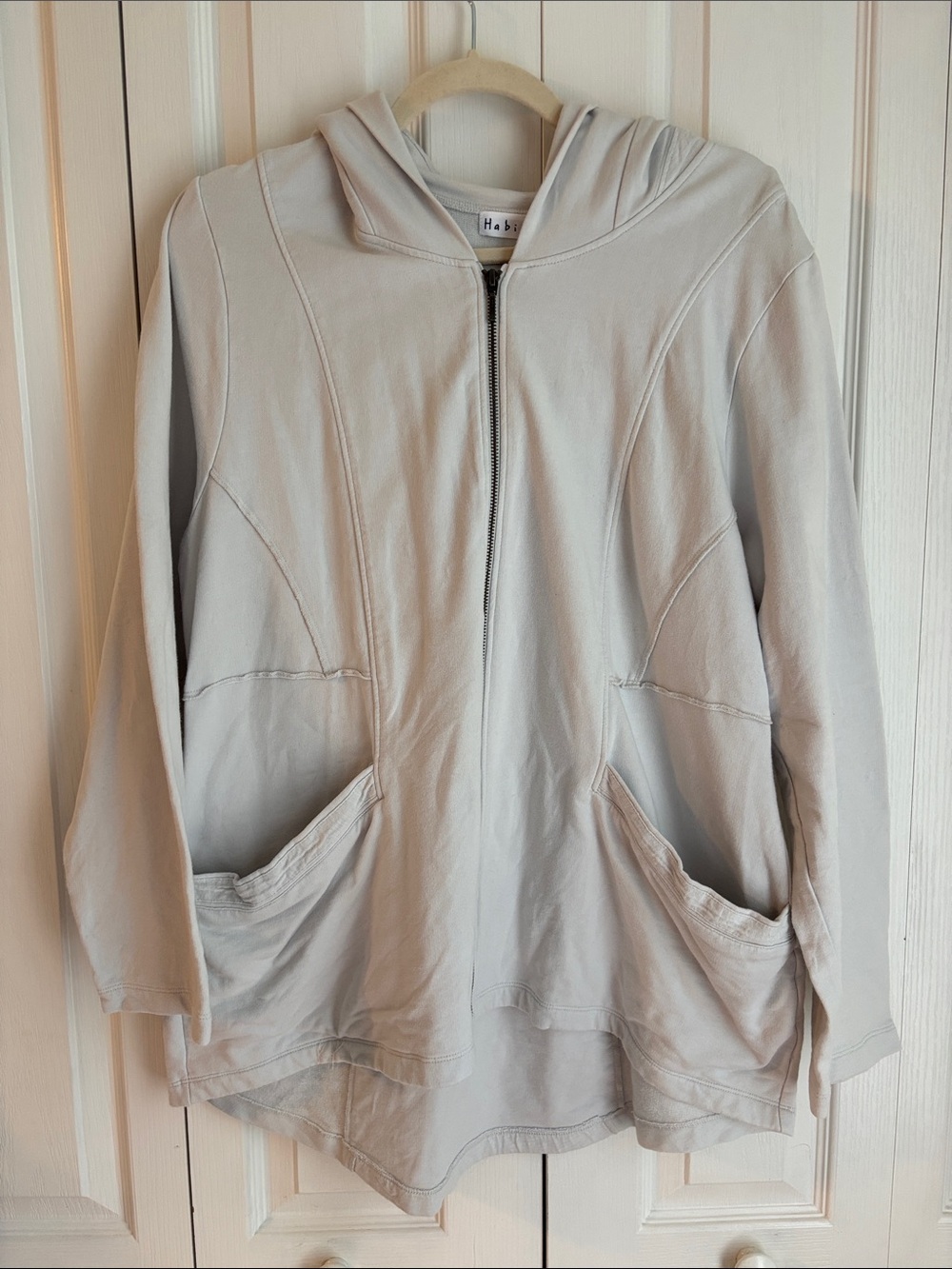 Habitat Hooded Zip Up Sweathirt. Size Large